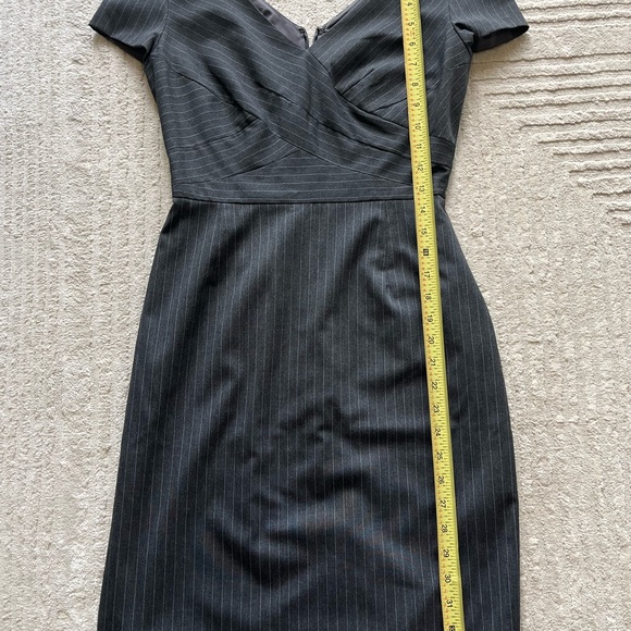 Designer Calven Klein Classic Dress size 2P - Picture 9 of 16